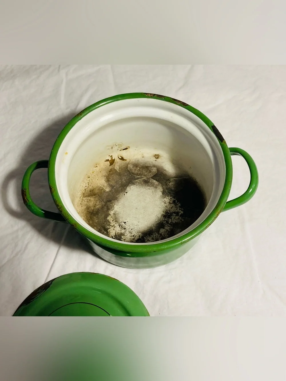 Vintage enamelware pot with lid two handles pistachio green thin gold stripes
